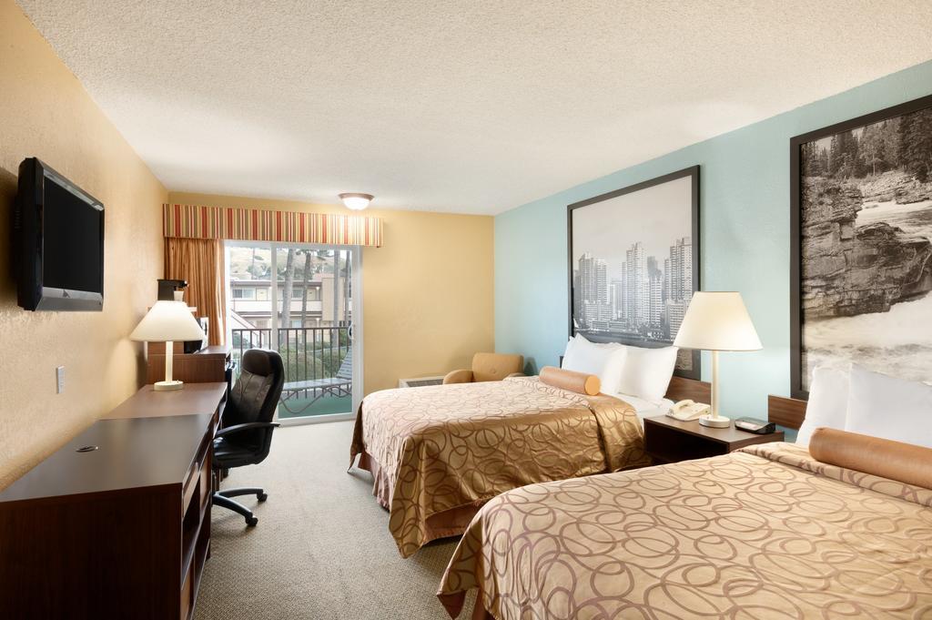Super 8 By Wyndham Oceanside Marty'S Valley Inn חדר תמונה